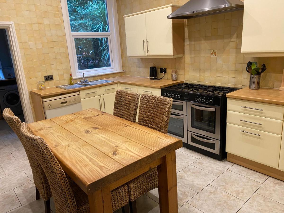 Villa With Park Views Close To Liverpool Centre Екстериор снимка