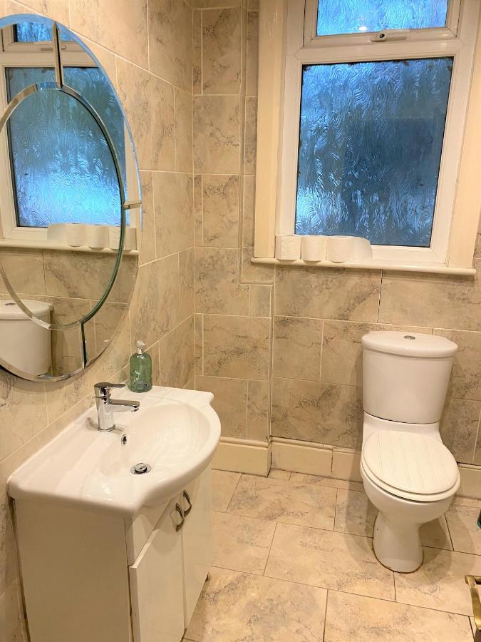 Villa With Park Views Close To Liverpool Centre Екстериор снимка