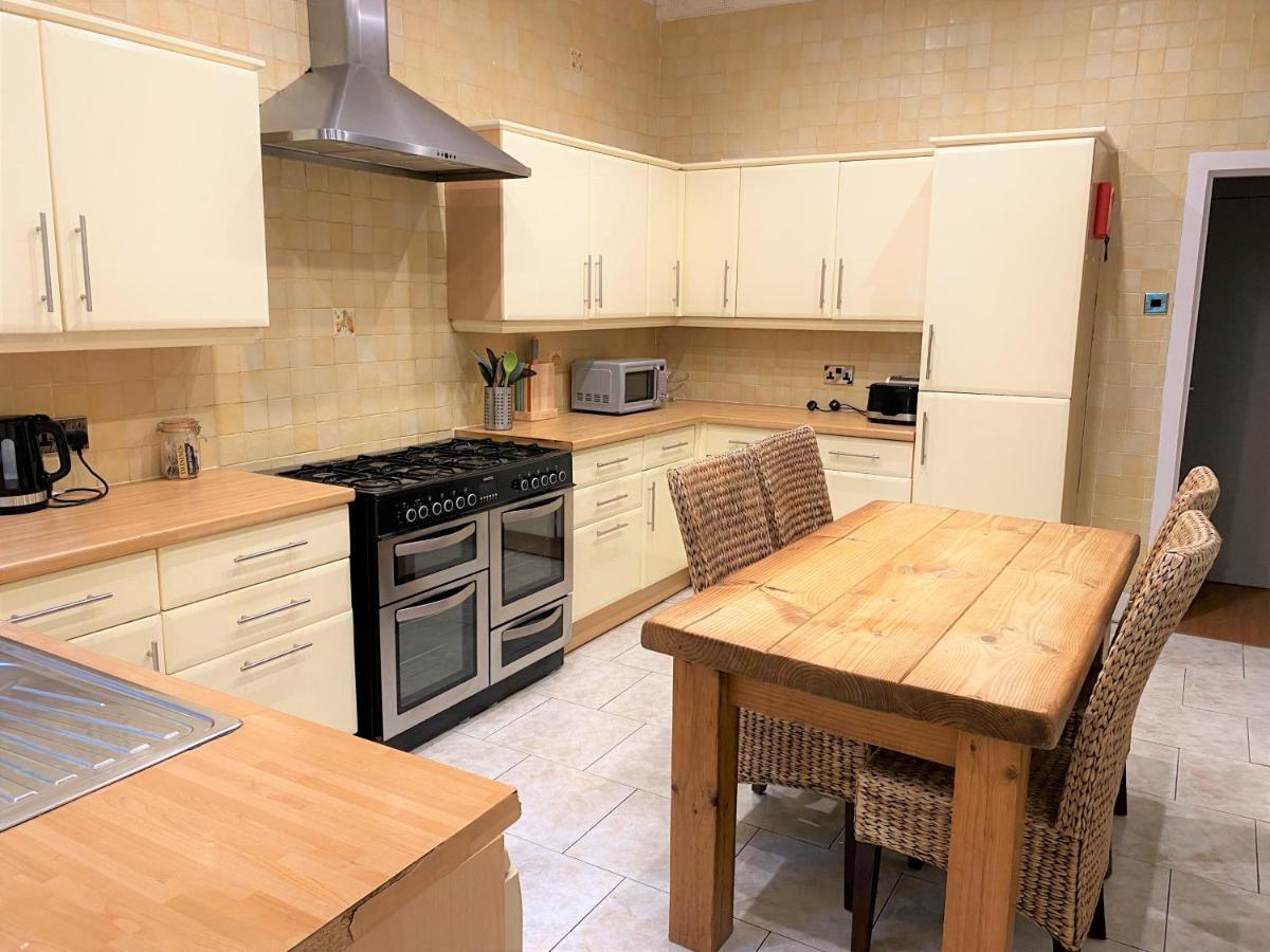 Villa With Park Views Close To Liverpool Centre Екстериор снимка
