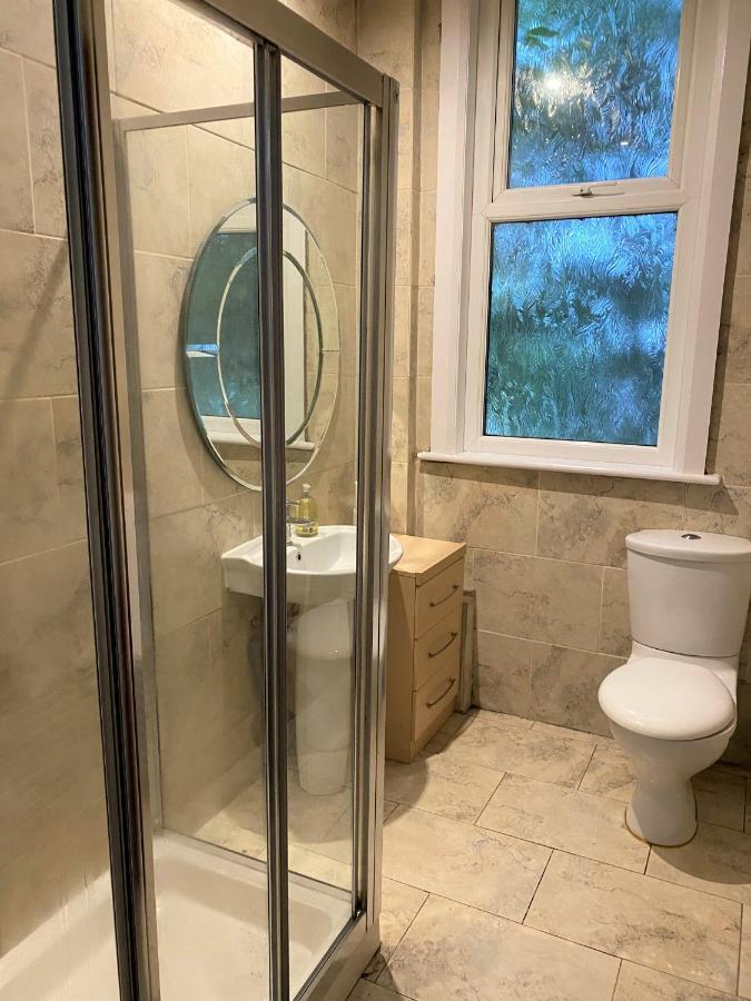 Villa With Park Views Close To Liverpool Centre Екстериор снимка